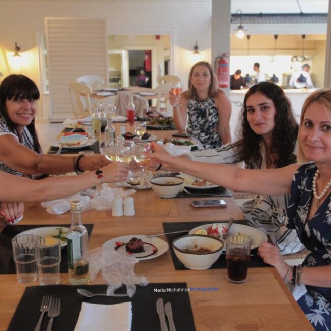 Στιγμιότυπο από βιωματικό retreat αυτοβελτίωσης και προσωπικής ανάπτυξης του Envisions Hub στην Κρήτη και την Ελλάδα